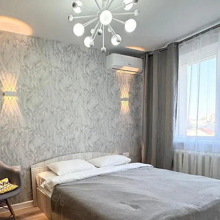 Main Boulevard Two Bedrooms *